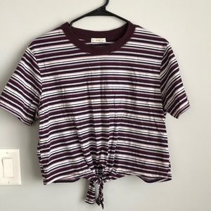 Tie bottom cropped t-short